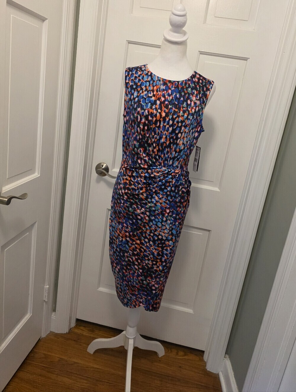 NWT Donna Ricco Twisted Asymetrical-Hem Printed Knit Dress Size 8, Colorful